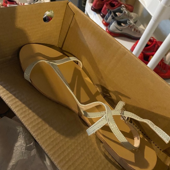Sandals - Picture 1 of 2